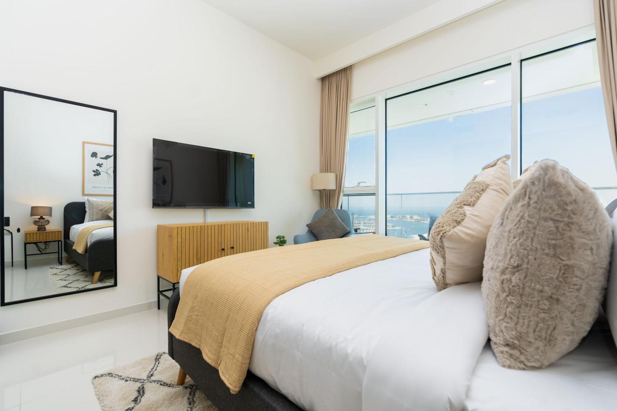 Citihome - 3br At Palm View Beachfront * Dubai
