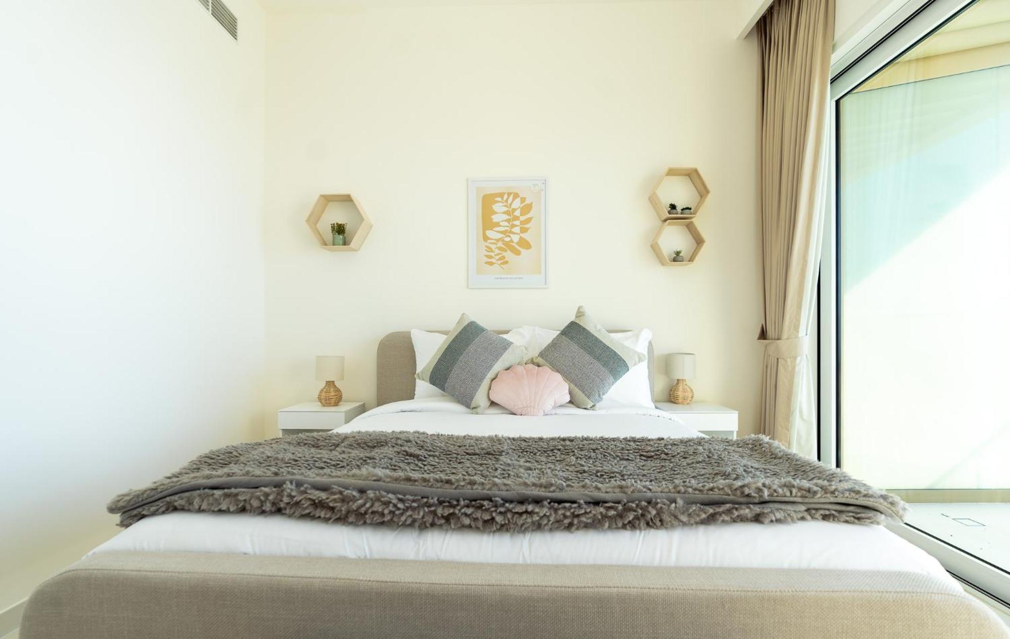 Citihome - 3br At Palm View Beachfront Apartment